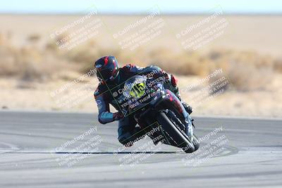 media/Jan-10-2025-CVMA Friday Practice (Fri) [[489e0da257]]/Group 4 and Trackday/Session 4 (Turn 16)/